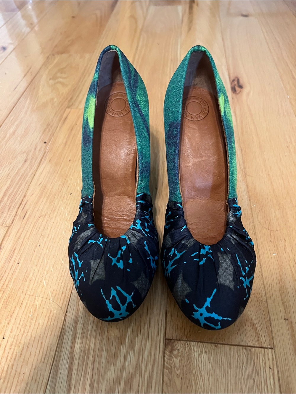Dries Van Noten Black and Teal Patterned Ruched Ballet Flats